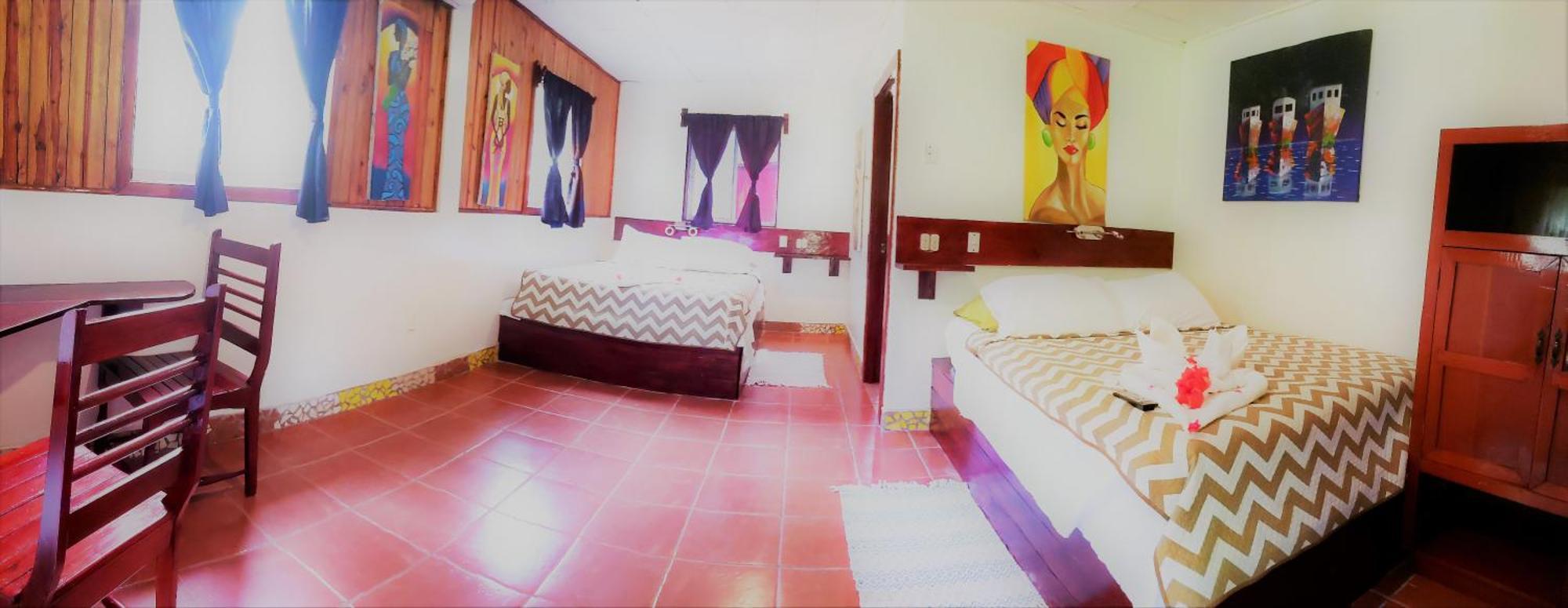 Paraiso Beach Hotel Brig Bay Esterno foto